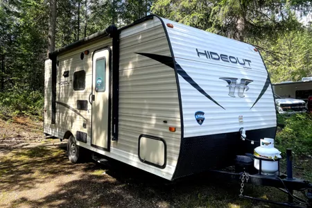 Trolly’s Travel Trailer