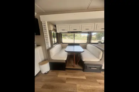 Thor Motor Coach Ford Thor Hurricane Class A