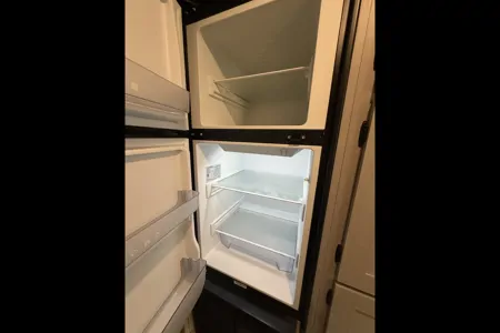 Leisure Lodgings Clipper 25BH Starlink included