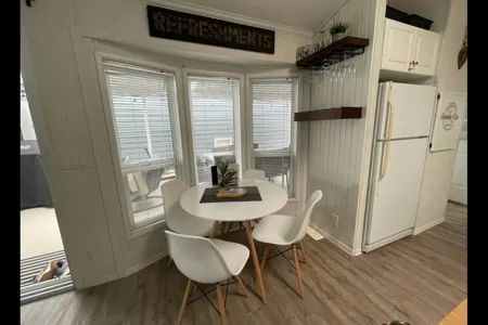 Pura Vida Surf Shack