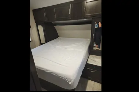 Taira's Coachmen Northern Spirit 2454BH Travel Trailer
