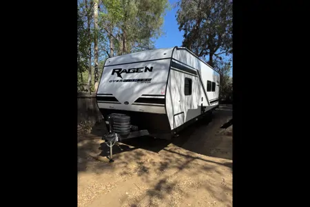 Genesis Supreme RV FS2750 Toy Hauler