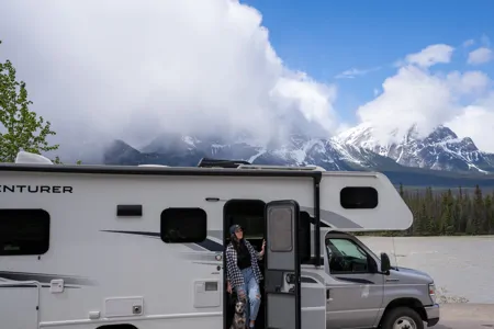 Ric's Four-Season 24DS Class C RV