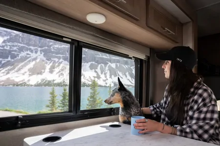 Ric's Four-Season 24DS Class C RV