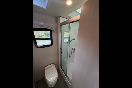 Daniel's Newmar Kountry King 4045 Class A