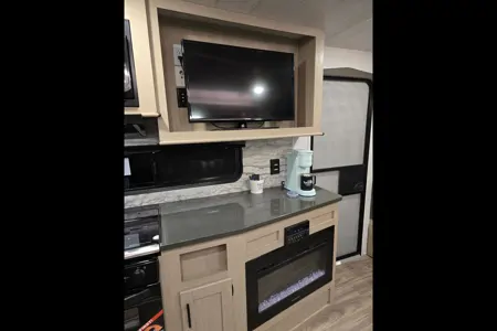 2023 Forest River EVO | Modern, Spacious & Family-Friendly