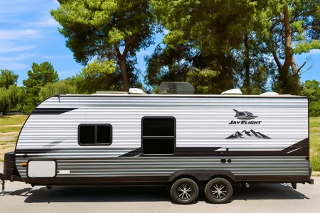 🍇 Brand NEW 2024 Jam Caravan – Sleeps 8! ✨ Spacious & Luxe 🍇