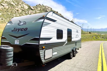 🍇 Brand NEW 2024 Jam Caravan – Sleeps 8! ✨ Spacious & Luxe 🍇
