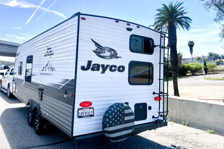 🍇 Brand NEW 2024 Jam Caravan – Sleeps 8! ✨ Spacious & Luxe 🍇