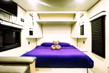 🍇 Brand NEW 2024 Jam Caravan – Sleeps 8! ✨ Spacious & Luxe 🍇
