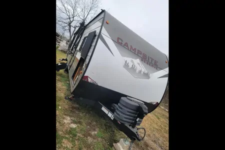 Larry's Forest River Campsite Reserve 26cj Travel Trailer