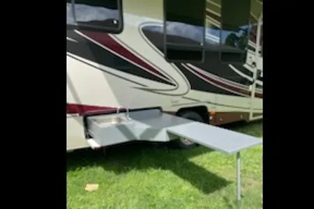 Space Coachmen Leprechaun