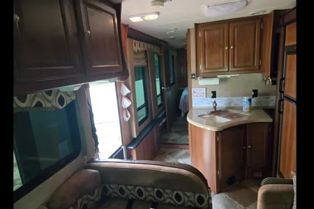 Space Coachmen Leprechaun