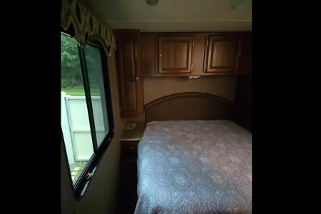 Space Coachmen Leprechaun