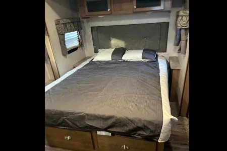 Charley's Fleetwood V-Lite Travel Trailer