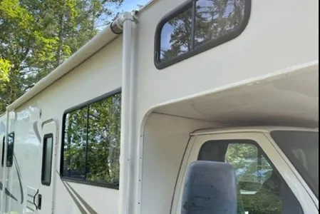 Tara's Ford Majestic Class C