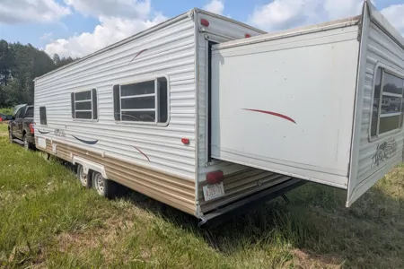 Anthony's Gulf Stream Amerilite Travel Trailer