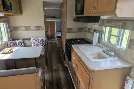 Anthony's Gulf Stream Amerilite Travel Trailer