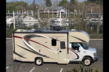 Ryker's Thor Motor Coach Chateau Class C