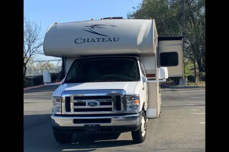 Ryker's Thor Motor Coach Chateau Class C