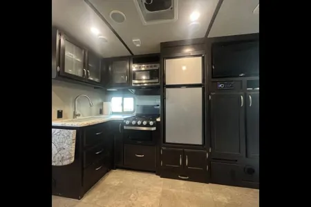 Grand Design Imagine 3170BH Travel Trailer