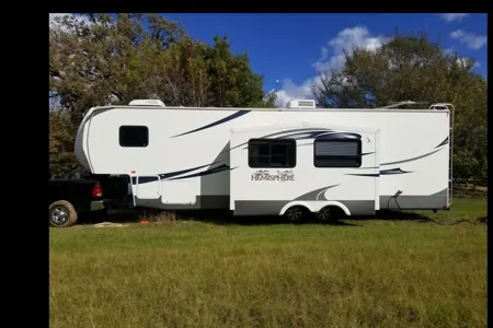 Fully stocked 2 bedroom 5th wheel