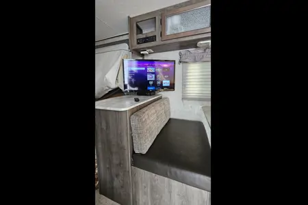Ferguson's Coachmen Apex Nano Hybird