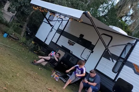 Pierce's Pet & Family Friendly Bunkhouse Getaway