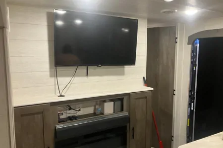 Pierce's Pet & Family Friendly Bunkhouse Getaway