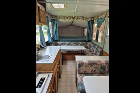 Retro & Rustic Family Pop-up Camper