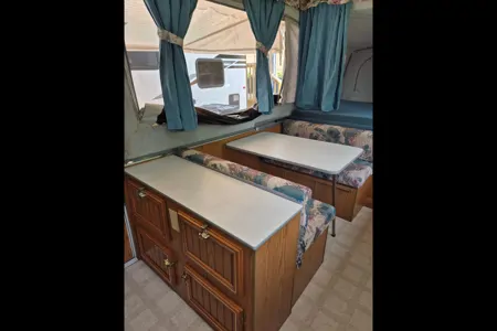 Retro & Rustic Family Pop-up Camper