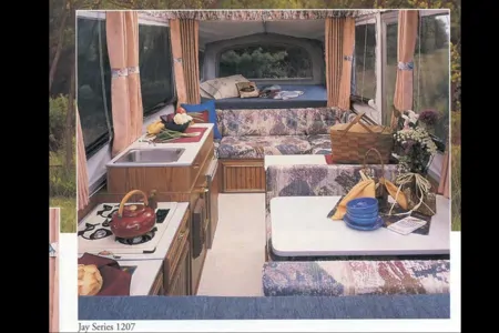 Retro & Rustic Family Pop-up Camper