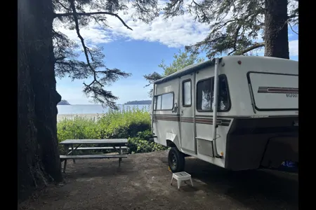 Tyler's Bigfoot RV B17 Travel Trailer