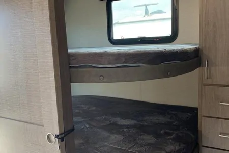 Tropical RV Grand Design Imagine 2910BH Travel Trailer