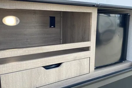 Tropical RV Grand Design Imagine 2910BH Travel Trailer