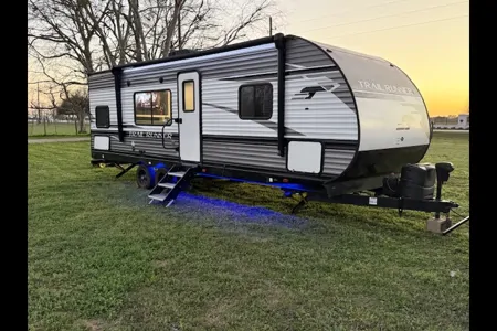Family bunkhouse RV Sleeps 8