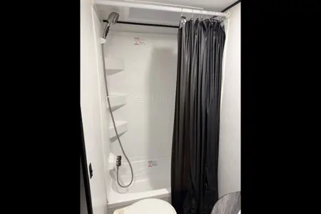 Family bunkhouse RV Sleeps 8