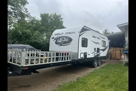 Ashley's Wolf Pack Toy Hauler