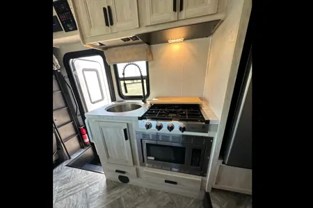 Julia's Forest River Sunseeker Class C