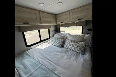 Julia's Forest River Sunseeker Class C