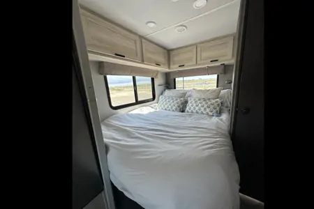 Julia's Forest River Sunseeker Class C