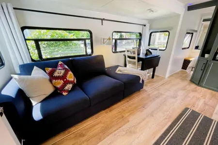 2008 Sportsman- Sleeps 4-5. A/C - Fully Renovated - Super Chic!