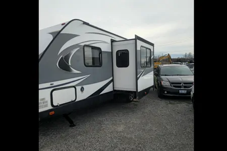 Eazye's Forest River Lite Travel Trailer