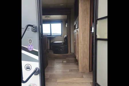 Eazye's Forest River Lite Travel Trailer