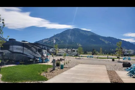 Joshua's Forest River Sunseeker 3050S Class C