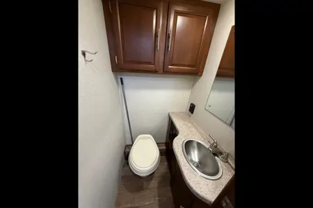 Nickita's Forest River FR30 D Class A