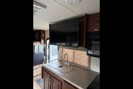 Nickita's Forest River FR30 D Class A