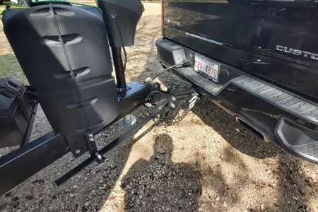 Ramon's Yes Zinger lite Travel Trailer