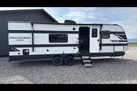 2025 Grand Design Transcend Xplor 24BHX Travel Trailer