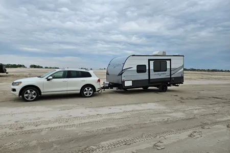 AVENGER LT Travel Trailer